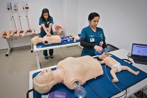 This is the perfect room for hands-on course demonstrations and practice drills such as basic and advanced life support classes, CPR, phlebotomy and much more.