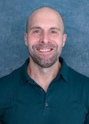 Headshot of Thomas Hoffmann